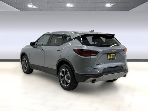 Sterling Gray Metallic 2025 Chevrolet Blazer 2LT