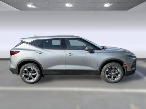 Sterling Gray Metallic 2025 Chevrolet Blazer 2LT