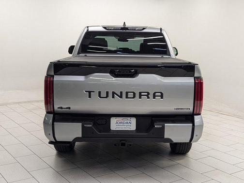 2025 Toyota Tundra Hybrid Platinum