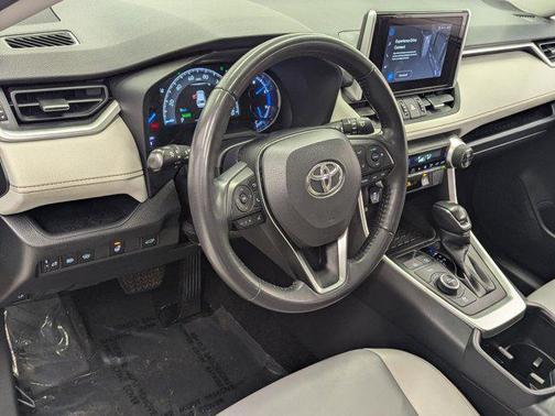 2023 Toyota RAV4 Hybrid XLE Premium