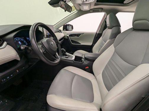 2023 Toyota RAV4 Hybrid XLE Premium