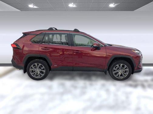 2023 Toyota RAV4 Hybrid XLE Premium