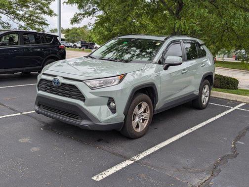 2021 Toyota RAV4 Hybrid XLE