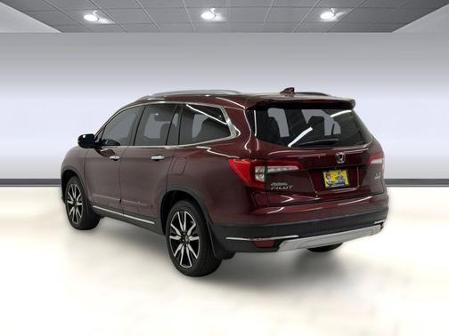 Deep Scarlet Pearl 2022 Honda Pilot AWD Elite