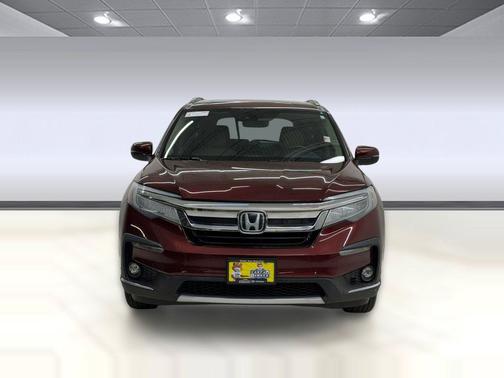 Deep Scarlet Pearl 2022 Honda Pilot AWD Elite