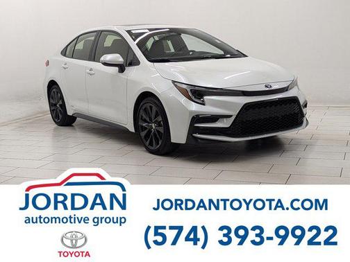 2024 Toyota Corolla Hybrid SE
