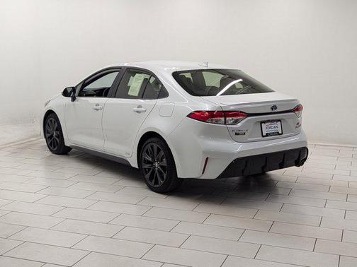 2024 Toyota Corolla Hybrid SE