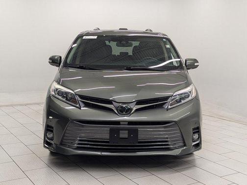 2020 Toyota Sienna Limited