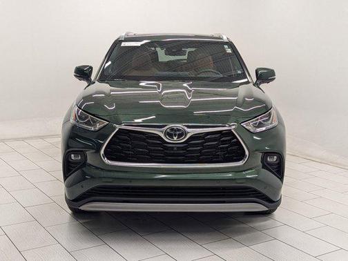 2024 Toyota Highlander Platinum