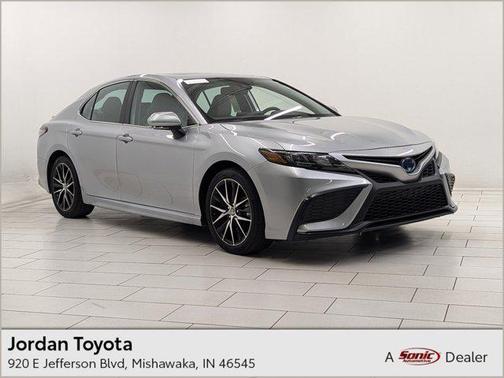 2024 Toyota Camry Hybrid SE