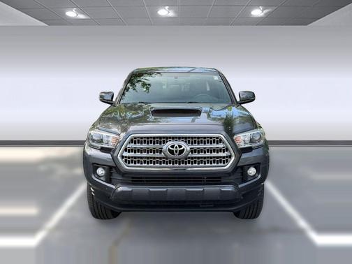 Magnetic Gray Metallic 2017 Toyota Tacoma TRD Sport