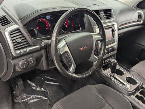 2015 GMC Acadia SLE-2