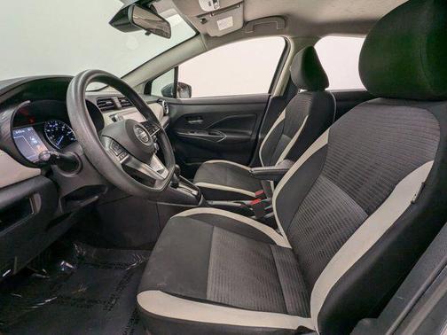 2020 Nissan Versa 1.6 SV