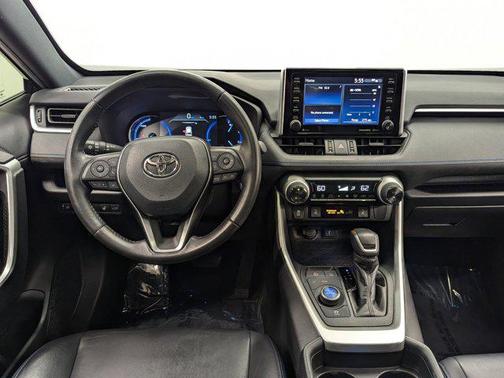 2020 Toyota RAV4 Hybrid SE
