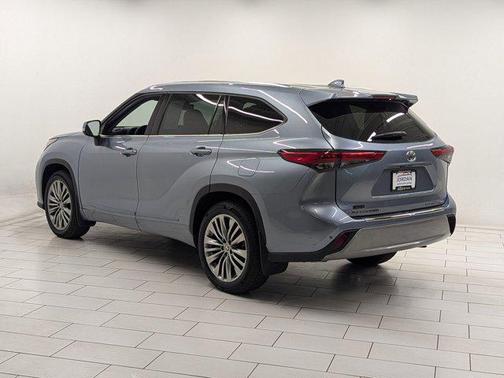 2020 Toyota Highlander Platinum