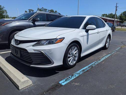 2022 Toyota Camry LE