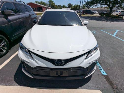 2022 Toyota Camry LE