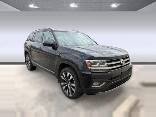 Deep Black Pearl 2019 Volkswagen Atlas 3.6L SEL Premium