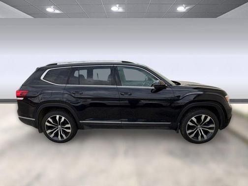 Deep Black Pearl 2019 Volkswagen Atlas 3.6L SEL Premium