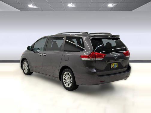 Predawn Gray Mica 2013 Toyota Sienna XLE