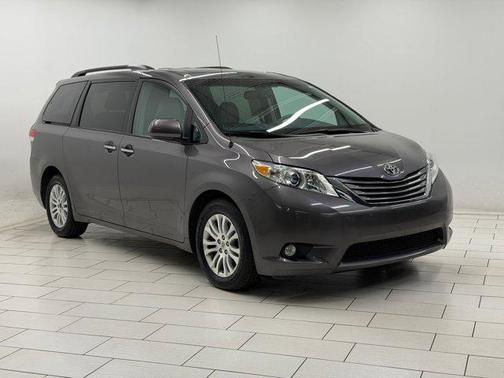 Predawn Gray Mica 2013 Toyota Sienna XLE
