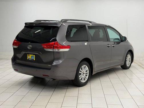 Predawn Gray Mica 2013 Toyota Sienna XLE