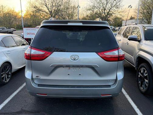 Silver Sky Metallic 2015 Toyota Sienna LE