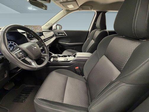 2025 Mitsubishi Outlander ES 2.5 S-AWC