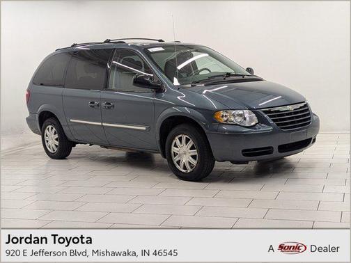 2006 Chrysler Town & Country Touring
