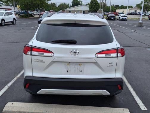 2024 Toyota Corolla Cross LE