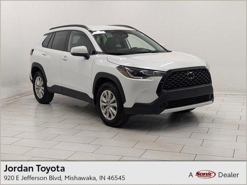 2024 Toyota Corolla Cross LE