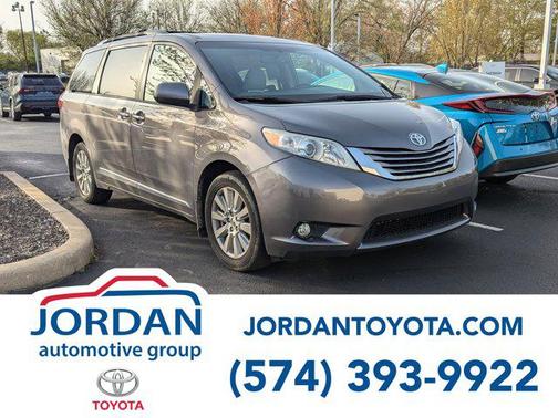 2017 Toyota Sienna XLE