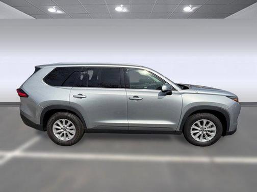 Celestial Silver Metallic 2024 Toyota Grand Highlander XLE