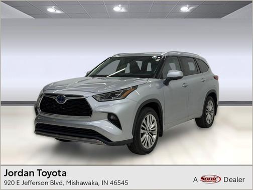 Celestial Silver Metallic 2023 Toyota Highlander Hybrid Platinum