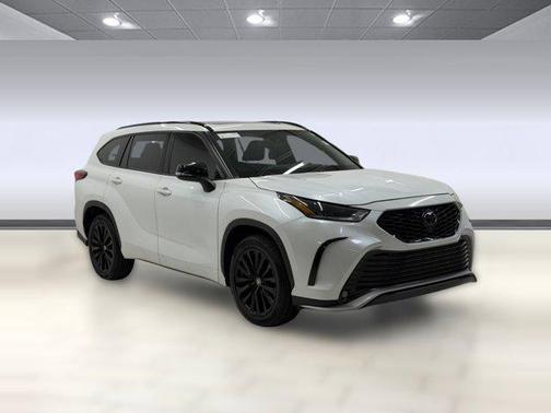 Wind Chill Pearl 2023 Toyota Highlander XSE