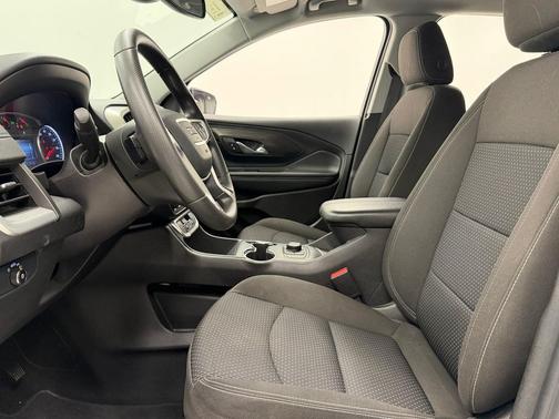 Summit White 2024 GMC Terrain SLE