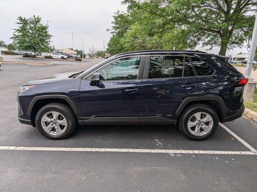 2020 Toyota RAV4 Hybrid XLE