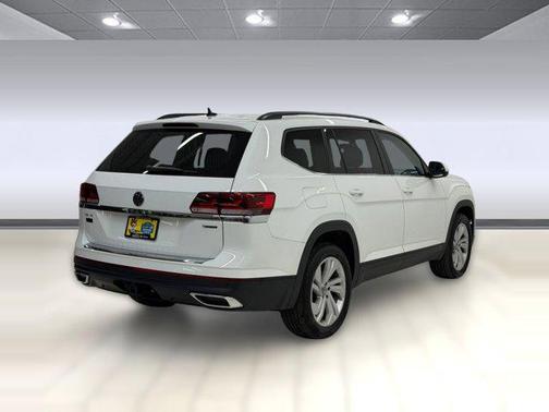 Pure White 2023 Volkswagen Atlas 3.6L SE w/Technology