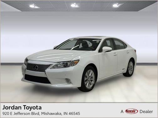 Starfire Pearl 2013 Lexus ES 300h Base