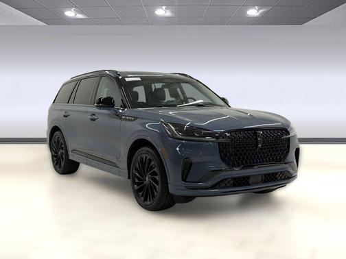 Whisper Blue Metallic Clearcoat 2025 Lincoln Aviator Reserve AWD