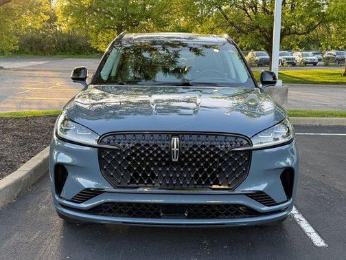 Whisper Blue Metallic Clearcoat 2025 Lincoln Aviator Reserve AWD