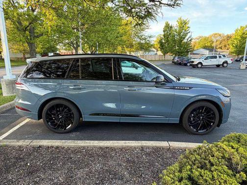 Whisper Blue Metallic Clearcoat 2025 Lincoln Aviator Reserve AWD