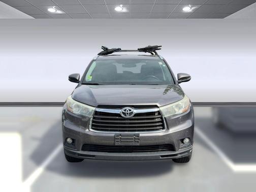 Predawn Gray Mica 2015 Toyota Highlander XLE