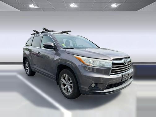 Predawn Gray Mica 2015 Toyota Highlander XLE