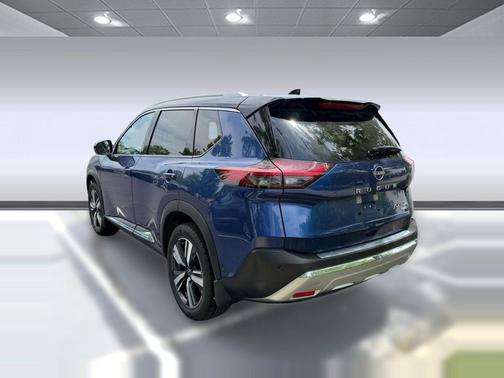 Caspian Blue Metallic/Super Black 2023 Nissan Rogue Platinum