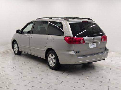 2006 Toyota Sienna LE