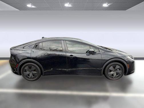 2023 Toyota Prius LE