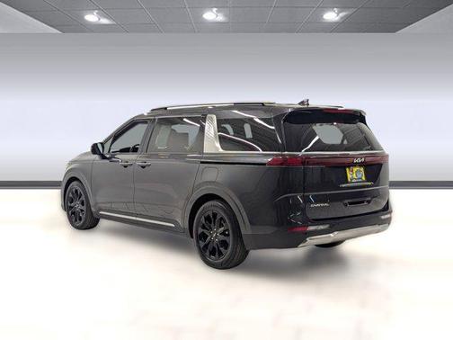 2024 Kia Carnival SX