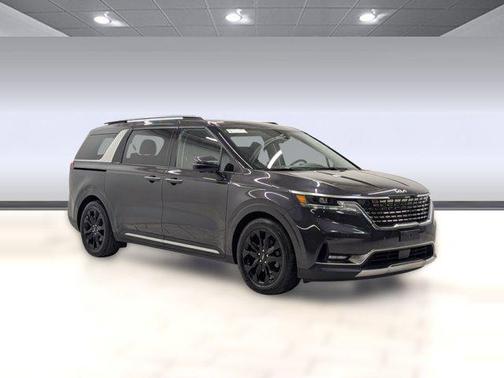 2024 Kia Carnival SX