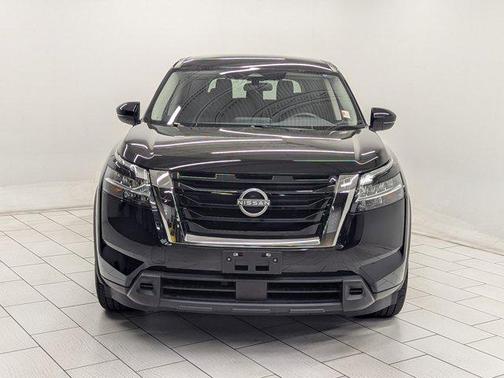 2022 Nissan Pathfinder S 4WD